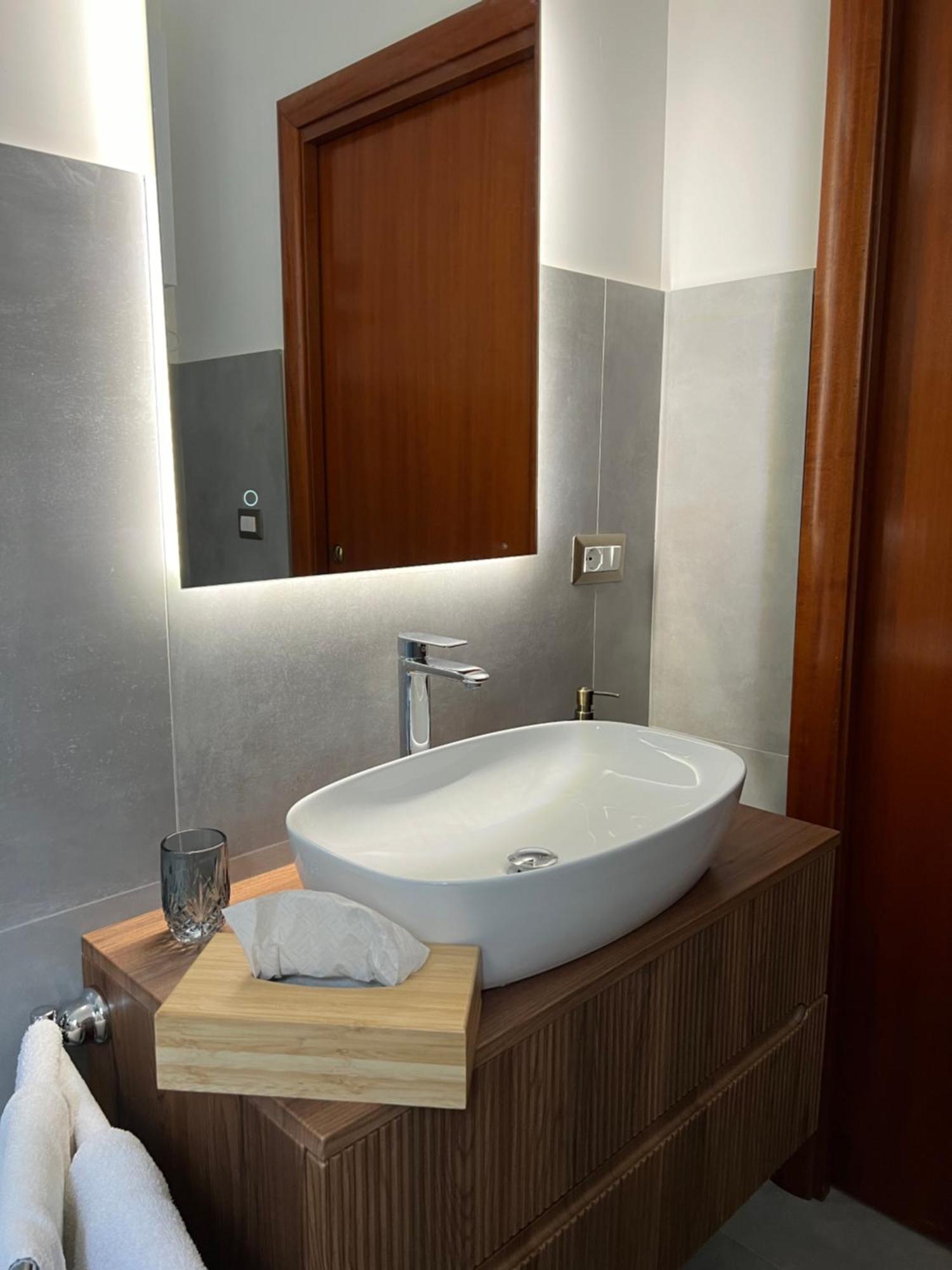 Apartamento Ninetta A Toledo Nápoles Exterior foto