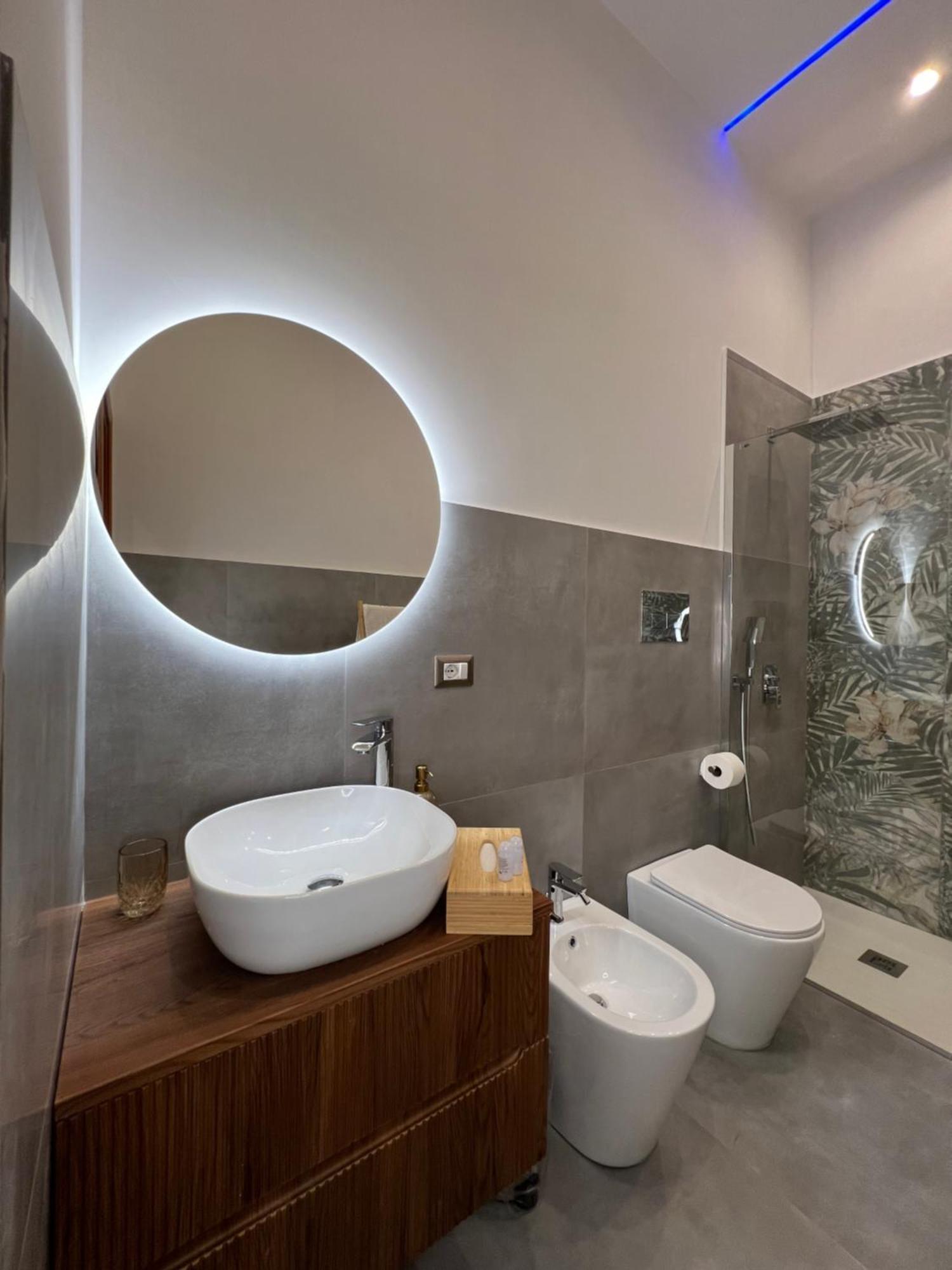 Apartamento Ninetta A Toledo Nápoles Exterior foto